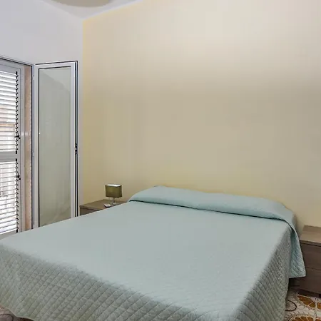 Apartment 3 Bedroom Cozy In