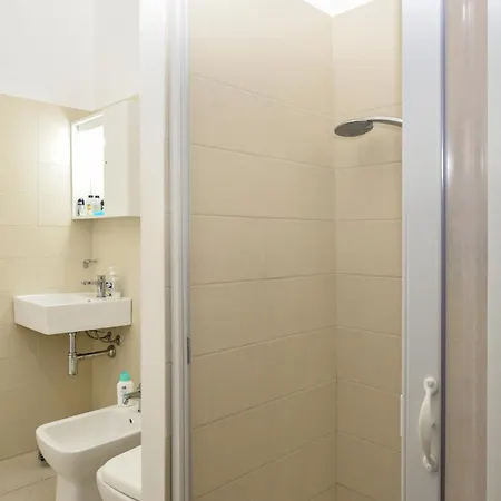3 Bedroom Cozy In Apartment